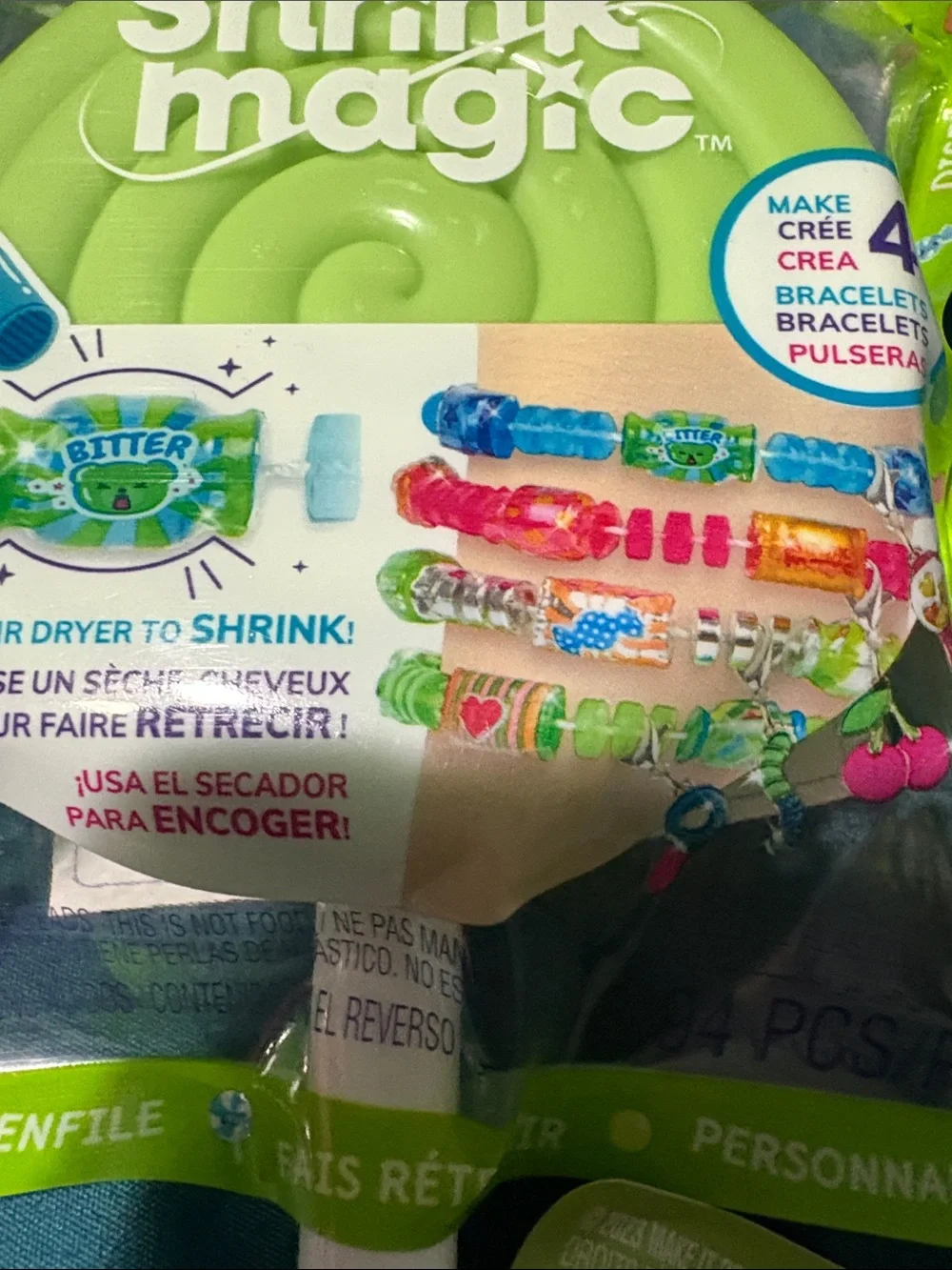 Make It Real Shrink Magic DIY Bracelet Kit- Green
